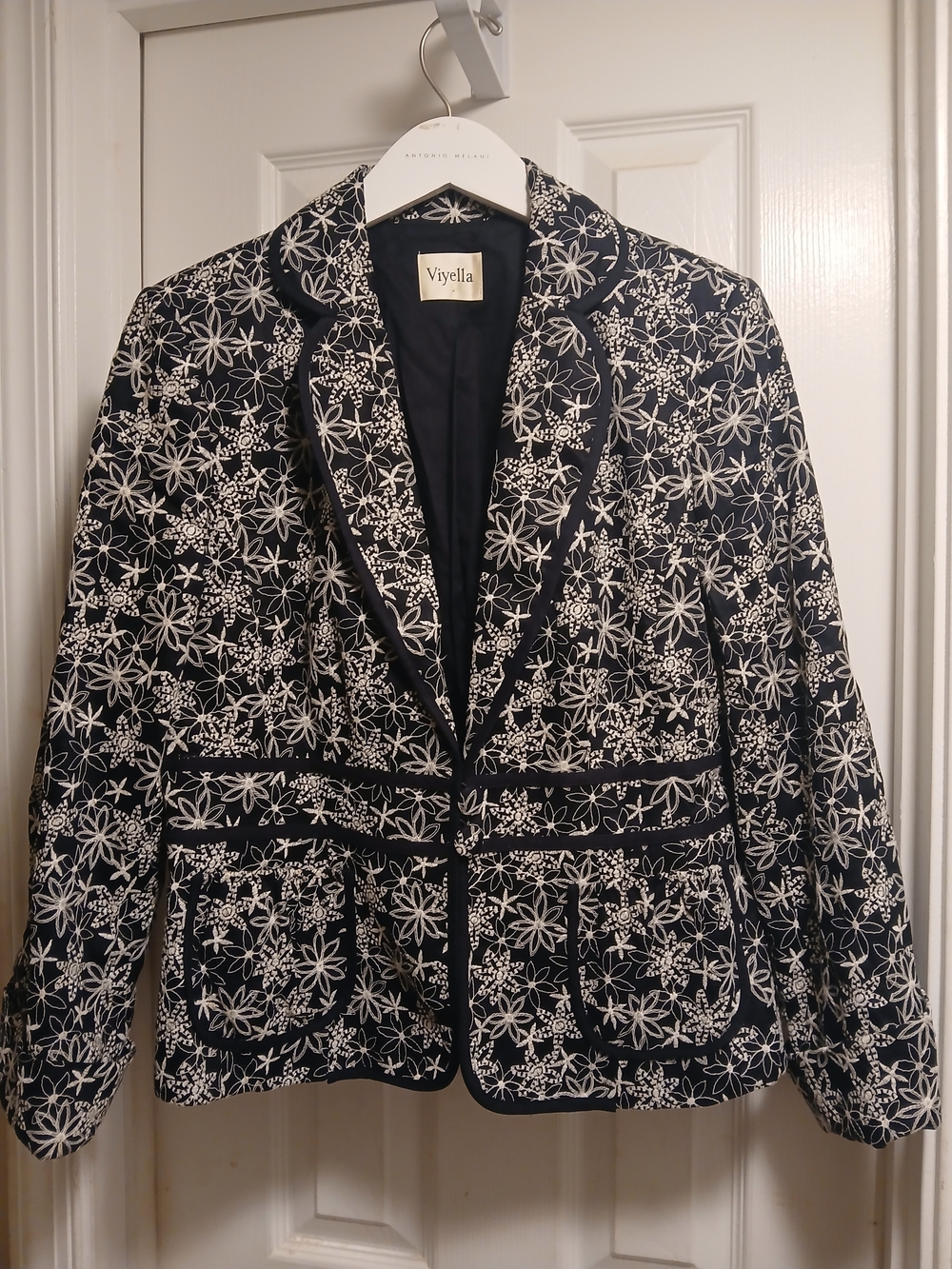 Viyella Linen Black and White Floral Blazer Sz.US 10